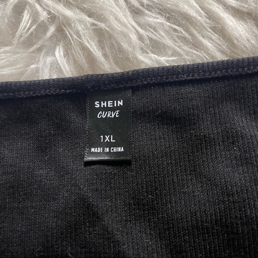 SHEIN Plus Asymmetrical Hem Solid Cami Triangle Tank Top 1X - Picture 5 of 7